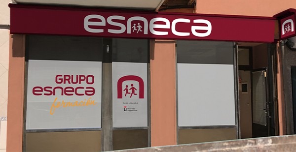 Contacta con Esneca Contacta con Esneca