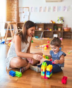 Estudia el triple máster en Montessori Piaget y Waldorf