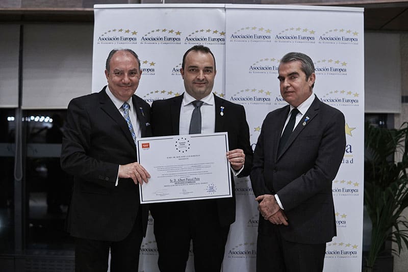 Alberto Piñol, CEO de Esneca, Medalla de Oro al Mérito en el Trabajo