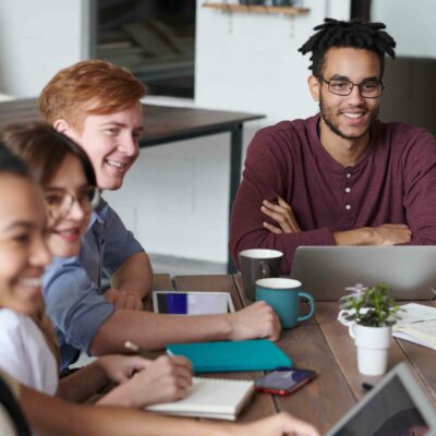 Especialízate con el Postgrado en Psicología del Trabajo y de las Organizaciones