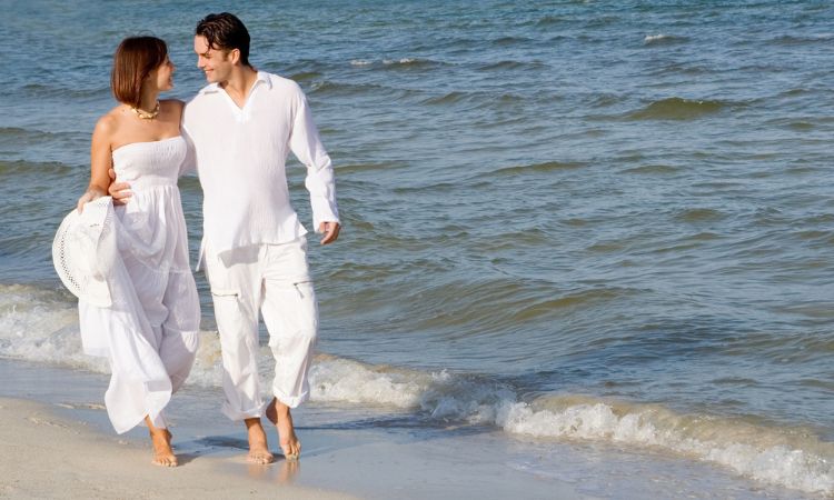 ¿Qué es una boda ibicenca y cómo vestir?