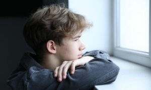 Cómo hablar con un hijo adolescente que no quiere comunicarse: estrategias reales ¿Cómo hablar con un hijo adolescente que no quiere comunicarse?