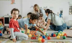Conoce qué es la conducta caracterizada por un exceso de actividad y sus síntomas