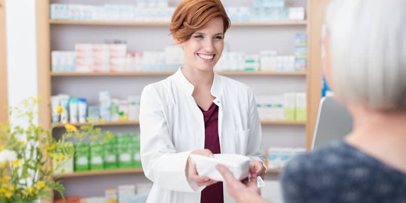 Estudiar farmacia a distancia te convertirá en experto