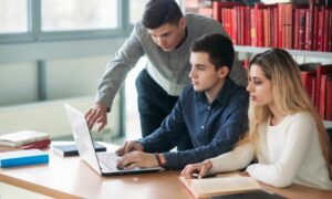 Aprende los requisitos para estudiar recursos humanos