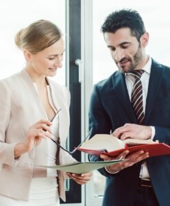 Experto en Derecho Societario