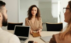 pedir-ayuda-a-recursos-humanos