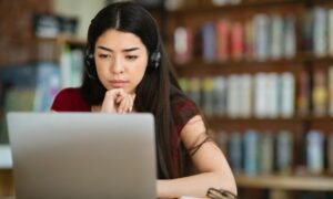 Los posgrados de Esneca son serios, de calidad y acreditados por entidades educativas privadas