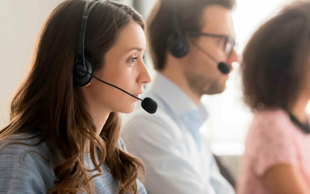 tecnico-atencion-gestion-telefonica-clientes-T035